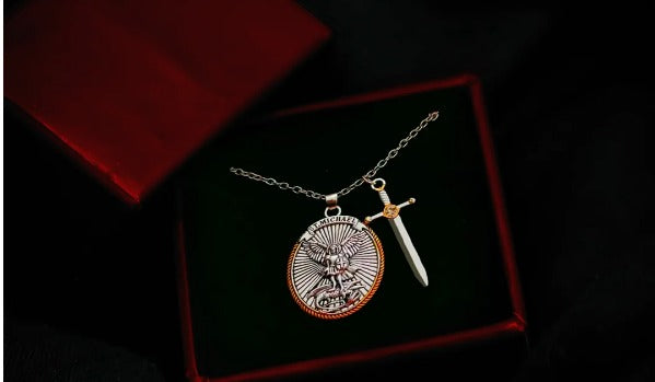 Saint Michael Shield | Protección y fuerza en cada paso