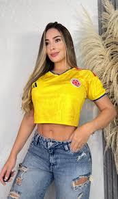 Colombia Mujer Tricolor Crop Top | Porque el amor por Colombia también se lleva con estilo